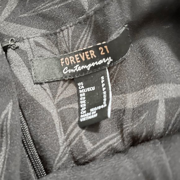 Black Bamboo Print Dress with Slit - Picture 6 of 6